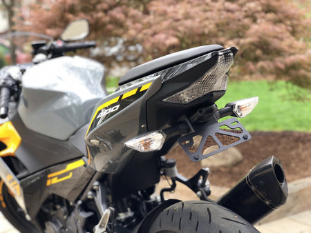 Ninja 400 Blaster-X Feu arrière LED intégré pour les années 2018-2024 - Lentille transparente